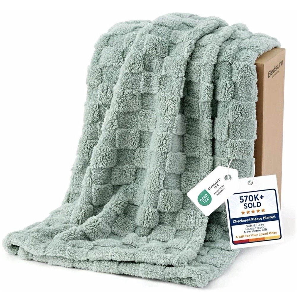 Bedsure Fleece Throw Blanket 50" x 60" Sage Green Cozy Lightweight Super Soft